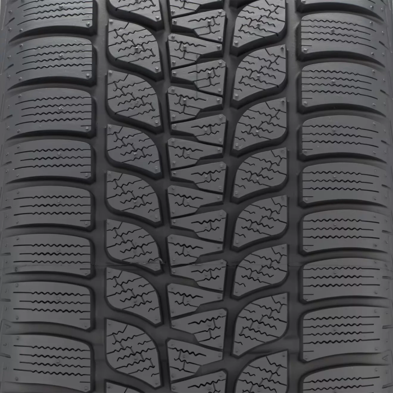 BRIDGESTONE BLIZZAK LM25 255/50R19 107V